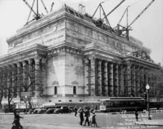 construction of National Archives Building