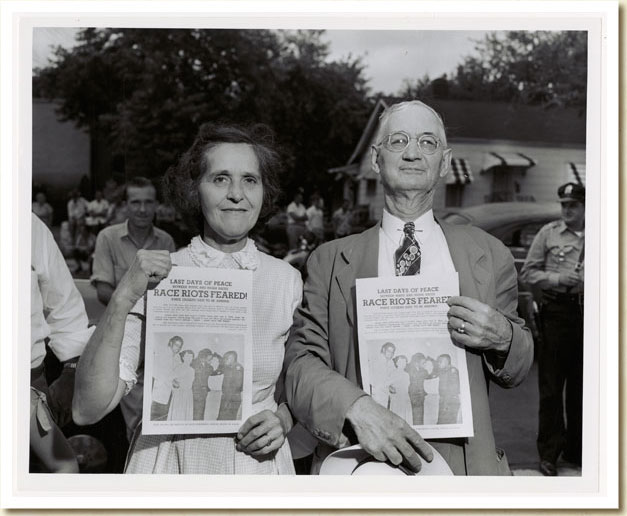 Photograph, Couple Protesting Desegregation