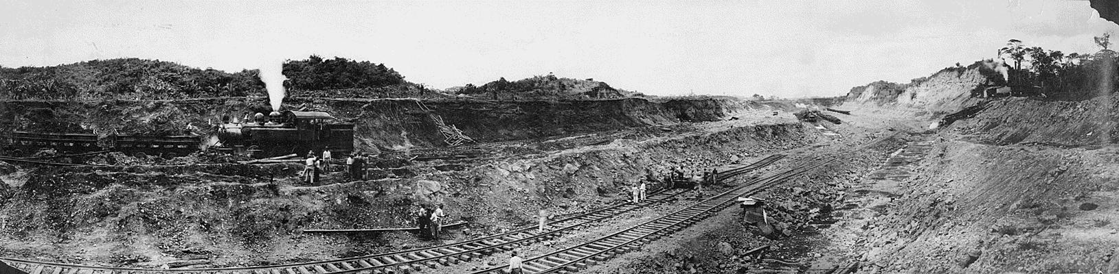 Ground-level view of the (Mardi ?) excavation, looking south, during the initial construction of the Panama Canal
