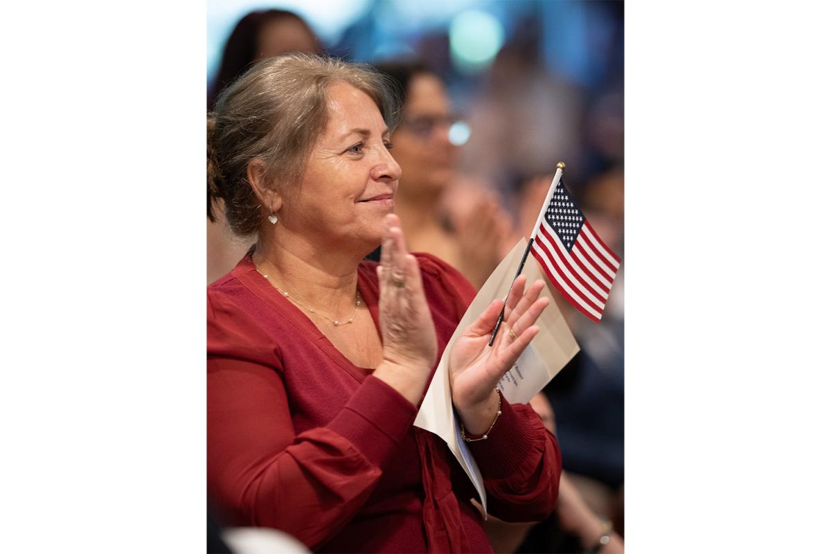 Slideshow background image