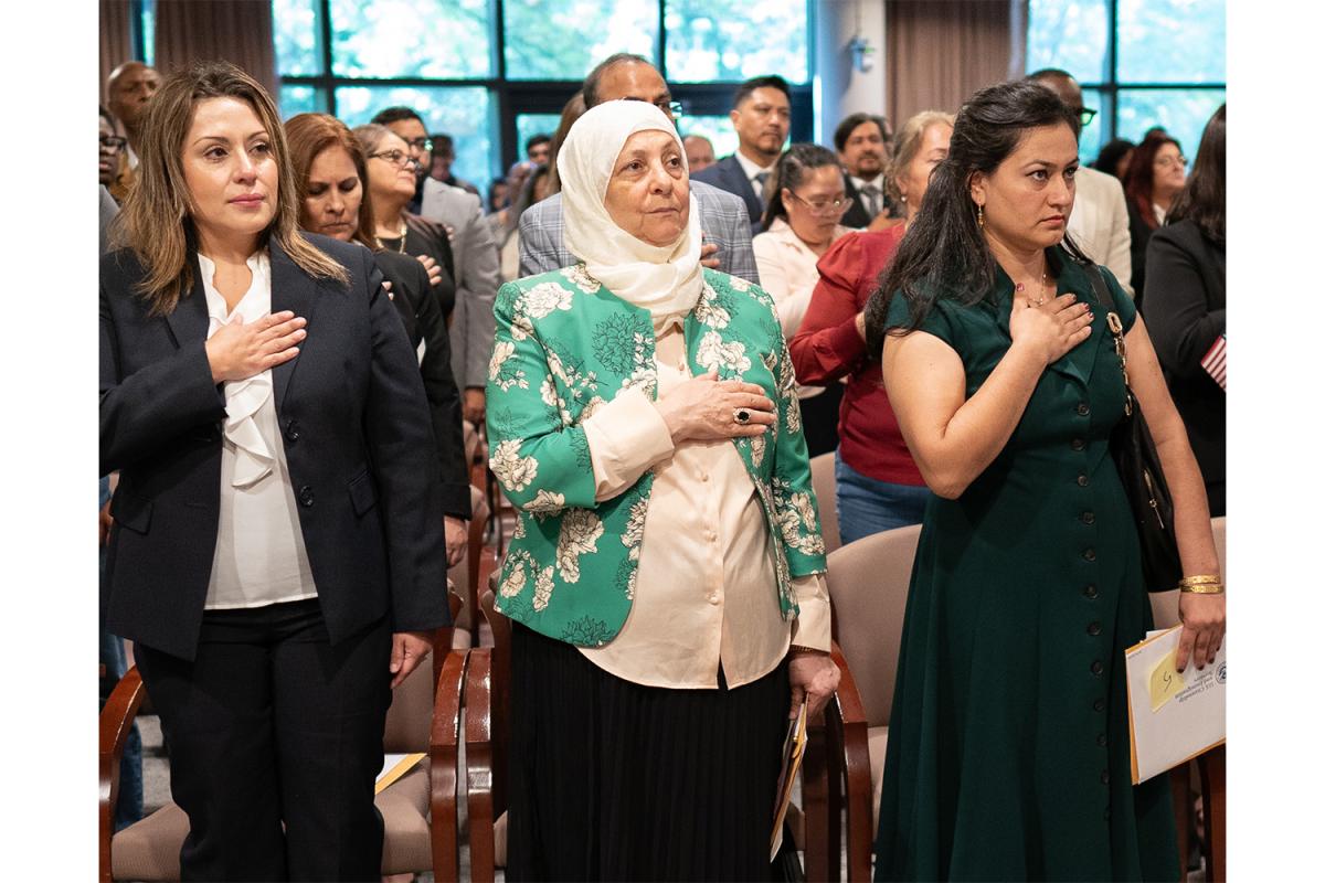 Slideshow background image