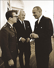 President Johnson meets wtih the Steinbecks at the White House