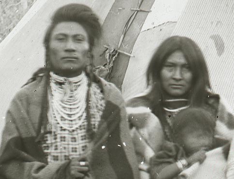 Two member of the Crow tribe