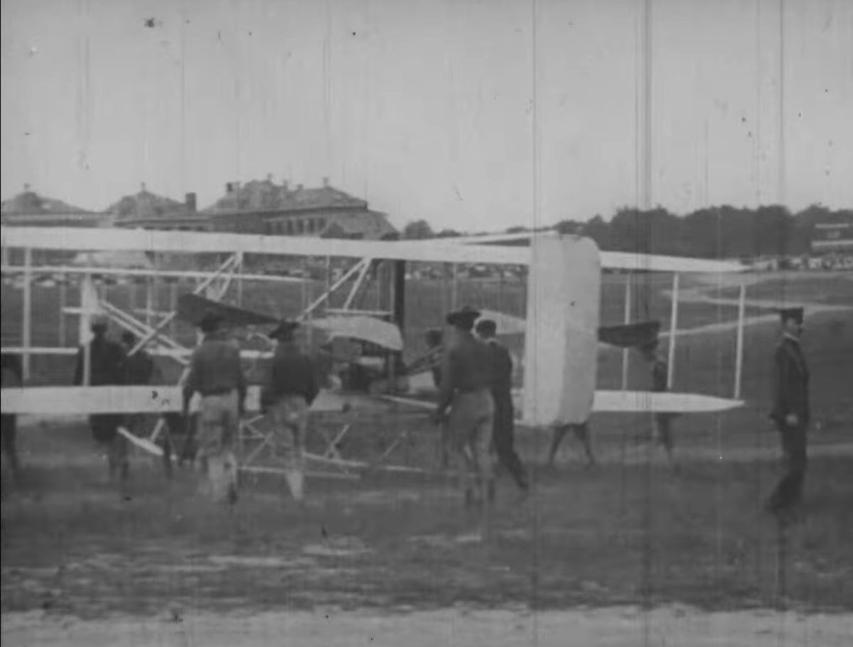 Test flight of Wright Flyer 1908-1909