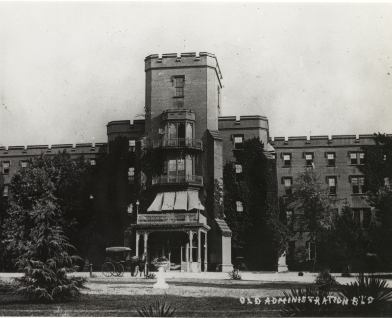 The Center Building at St Elizabeths hospital, ca. 190