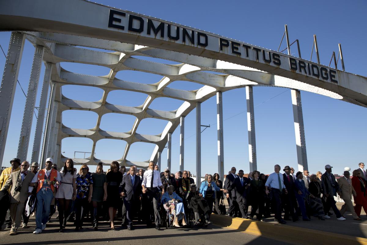 John Lewis, Barack Obama and others on Edmund Pettus Bridge