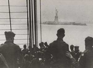 Second Division arriving at New York City, New York. That wonderful sight to so many American soldiers, the Statue of Liberty, as it greeted the 2nd Division as it arrive at New York, New York