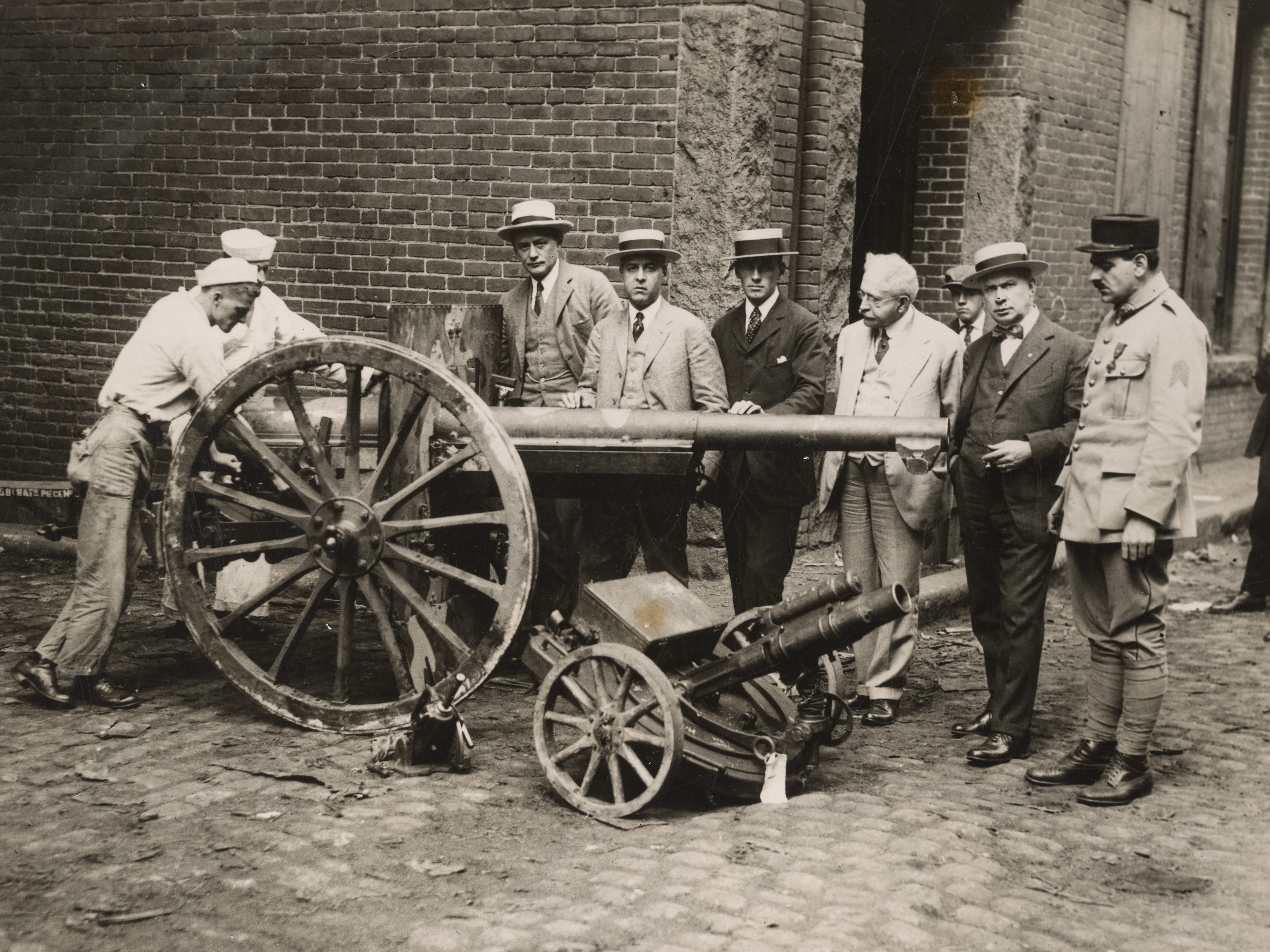 Captured German Guns to Aid 4th Liberty Loan